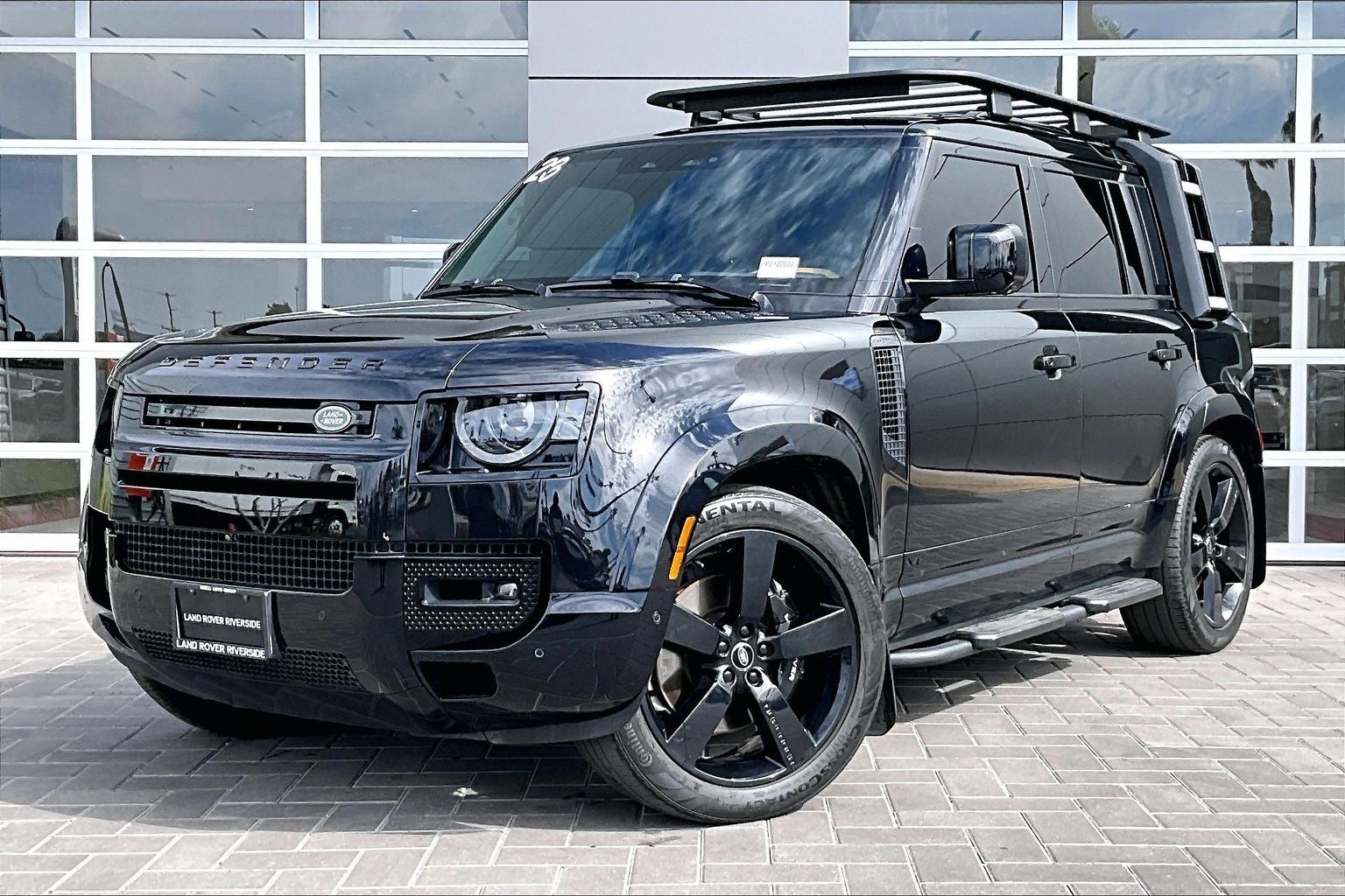 2023 Land Rover Defender 110 V8