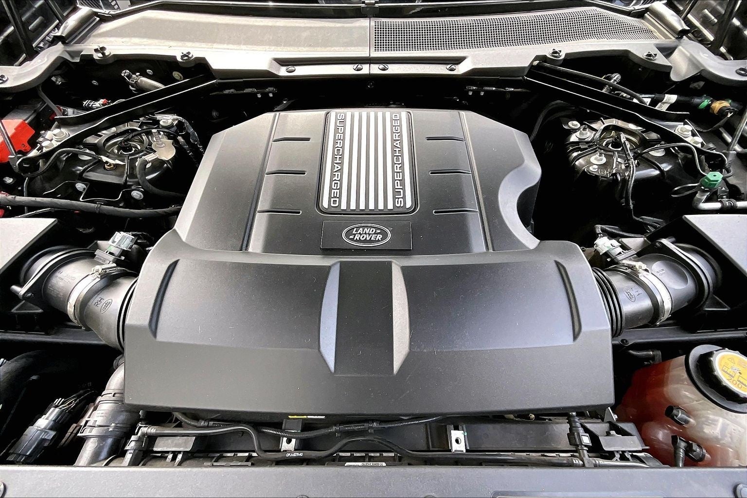 2023 Land Rover Defender 110 V8