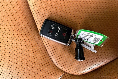 2023 Land Rover Defender 110 V8