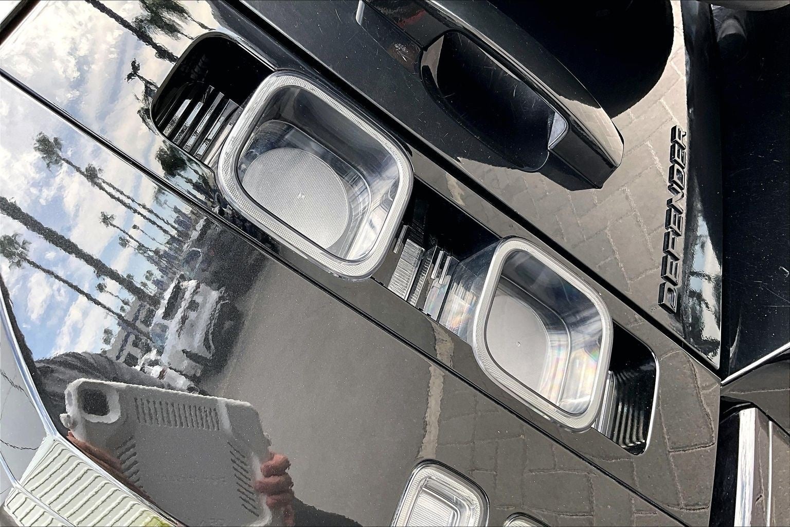 2023 Land Rover Defender 110 V8