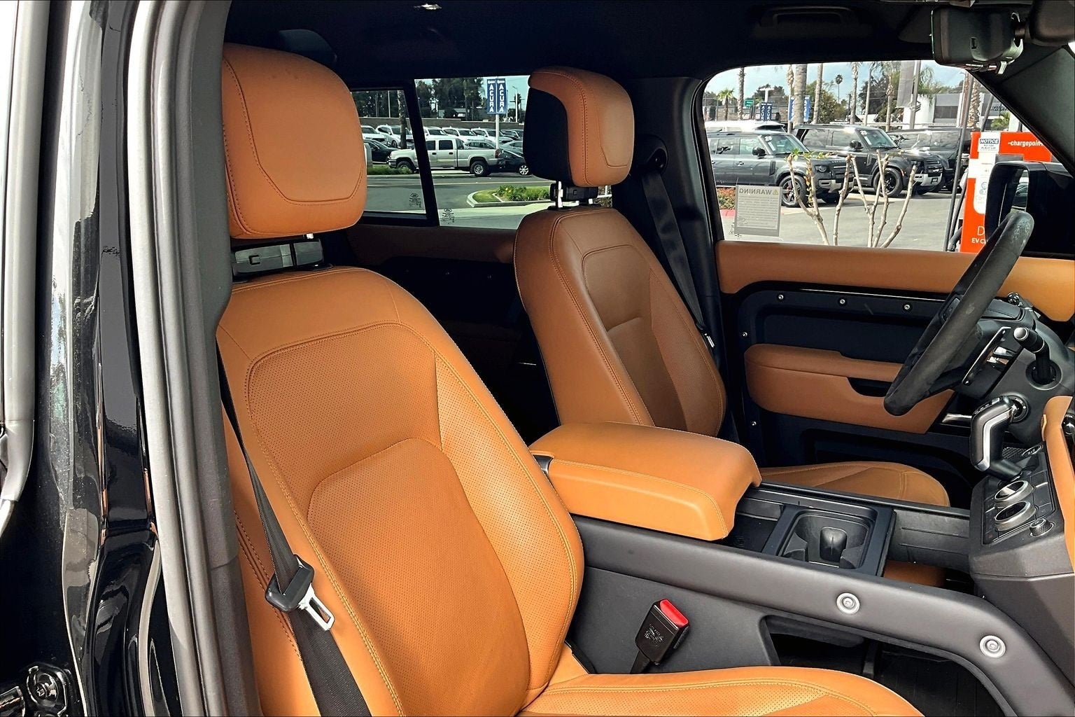 2023 Land Rover Defender 110 V8