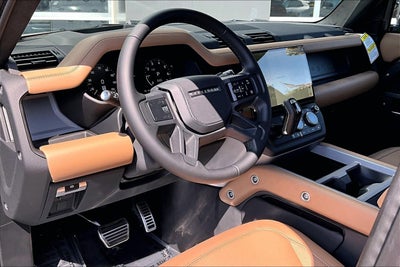 2026 Land Rover Defender 110 V8