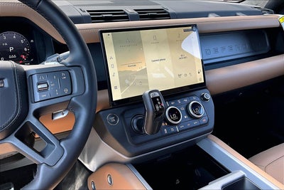 2026 Land Rover Defender 110 V8