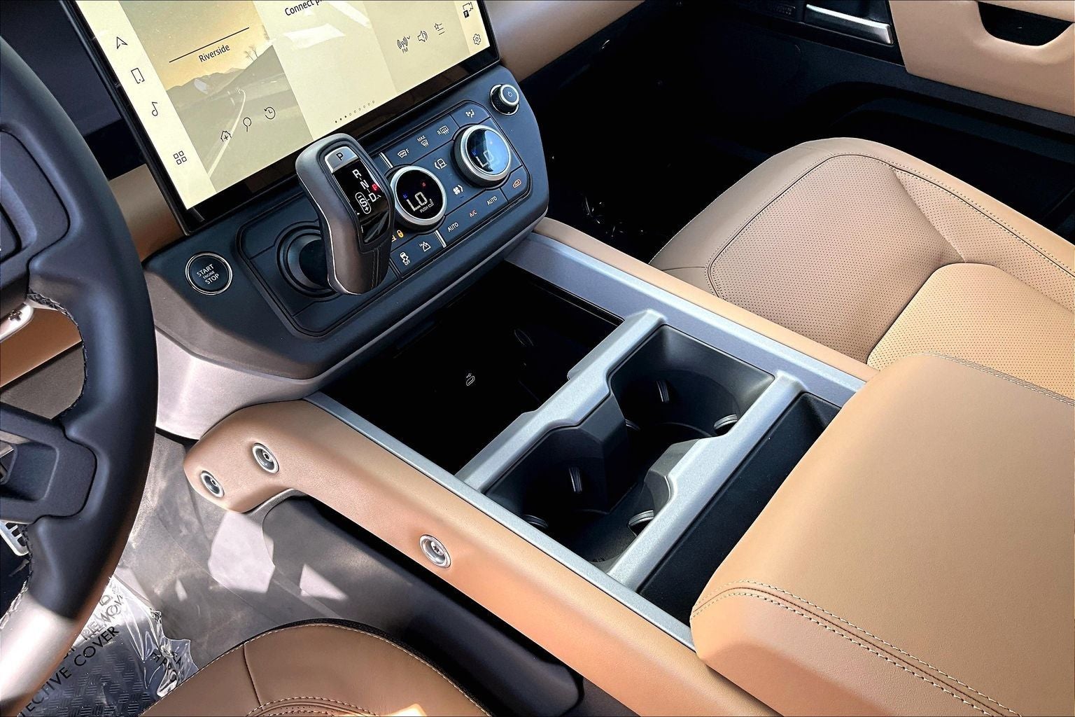 2026 Land Rover Defender 110 V8