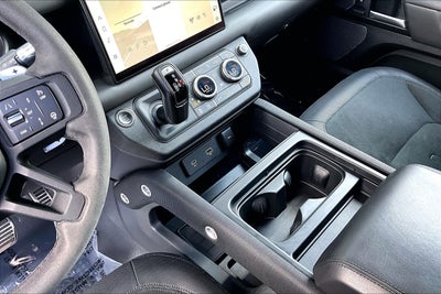 2022 Land Rover Defender 110 Carpathian Edition