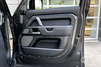 2022 Land Rover Defender 110 Carpathian Edition