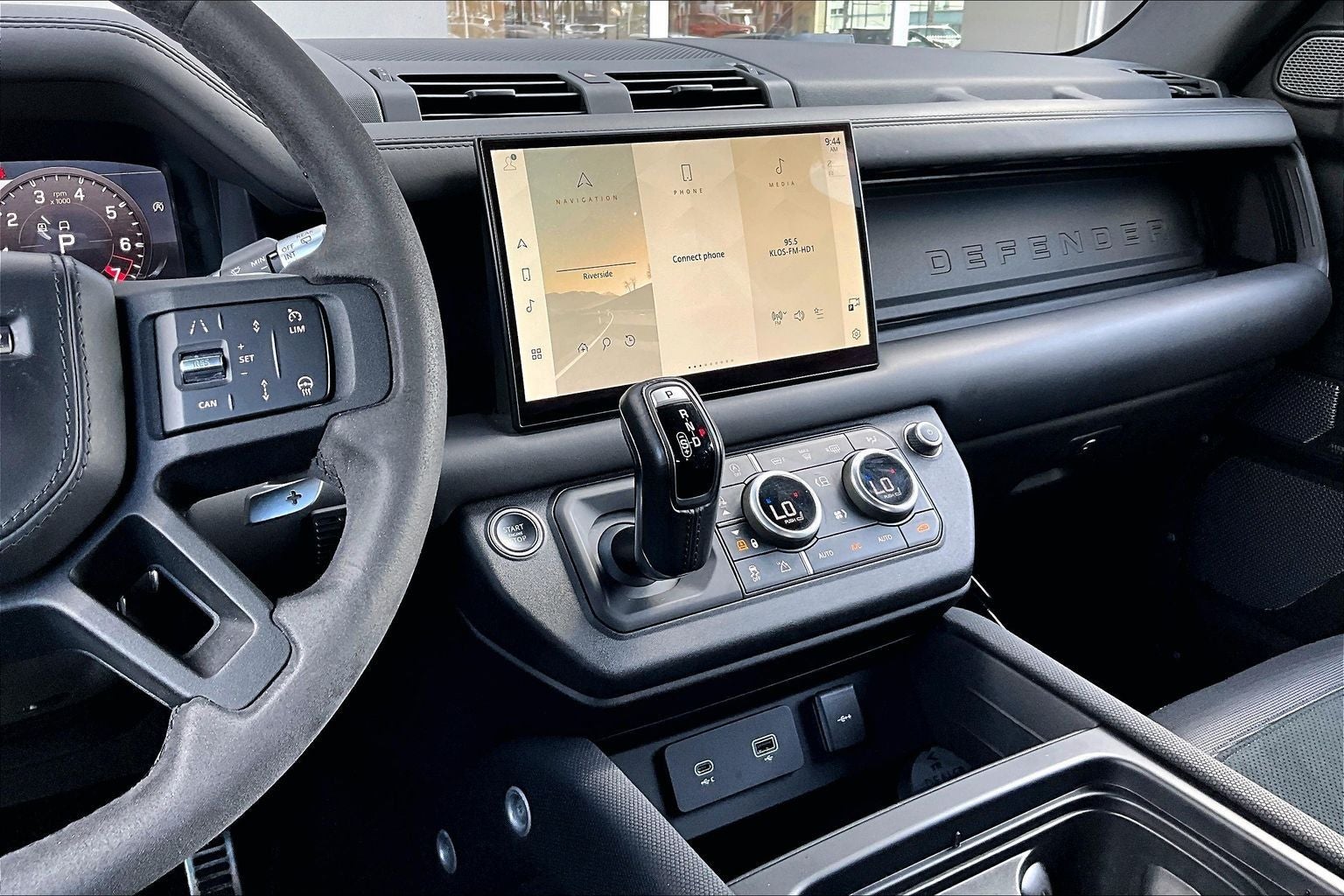 2022 Land Rover Defender 110 Carpathian Edition