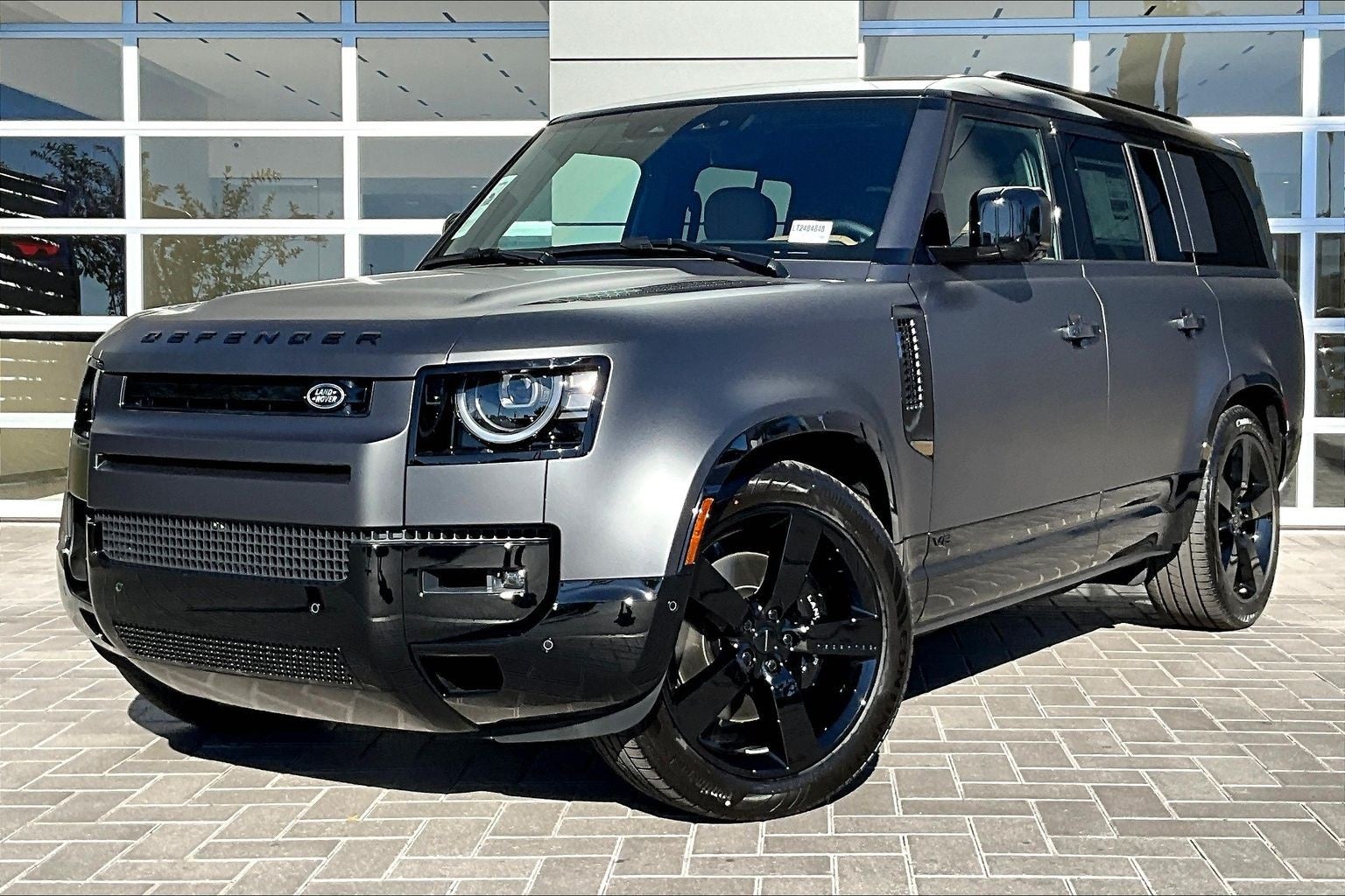 2026 Land Rover Defender 130 V8