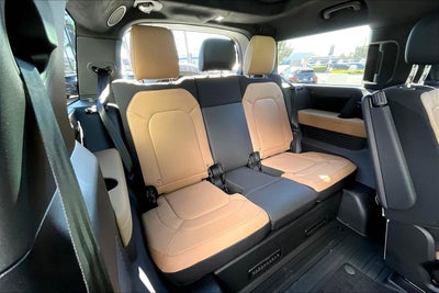 2026 Land Rover Defender 130 V8