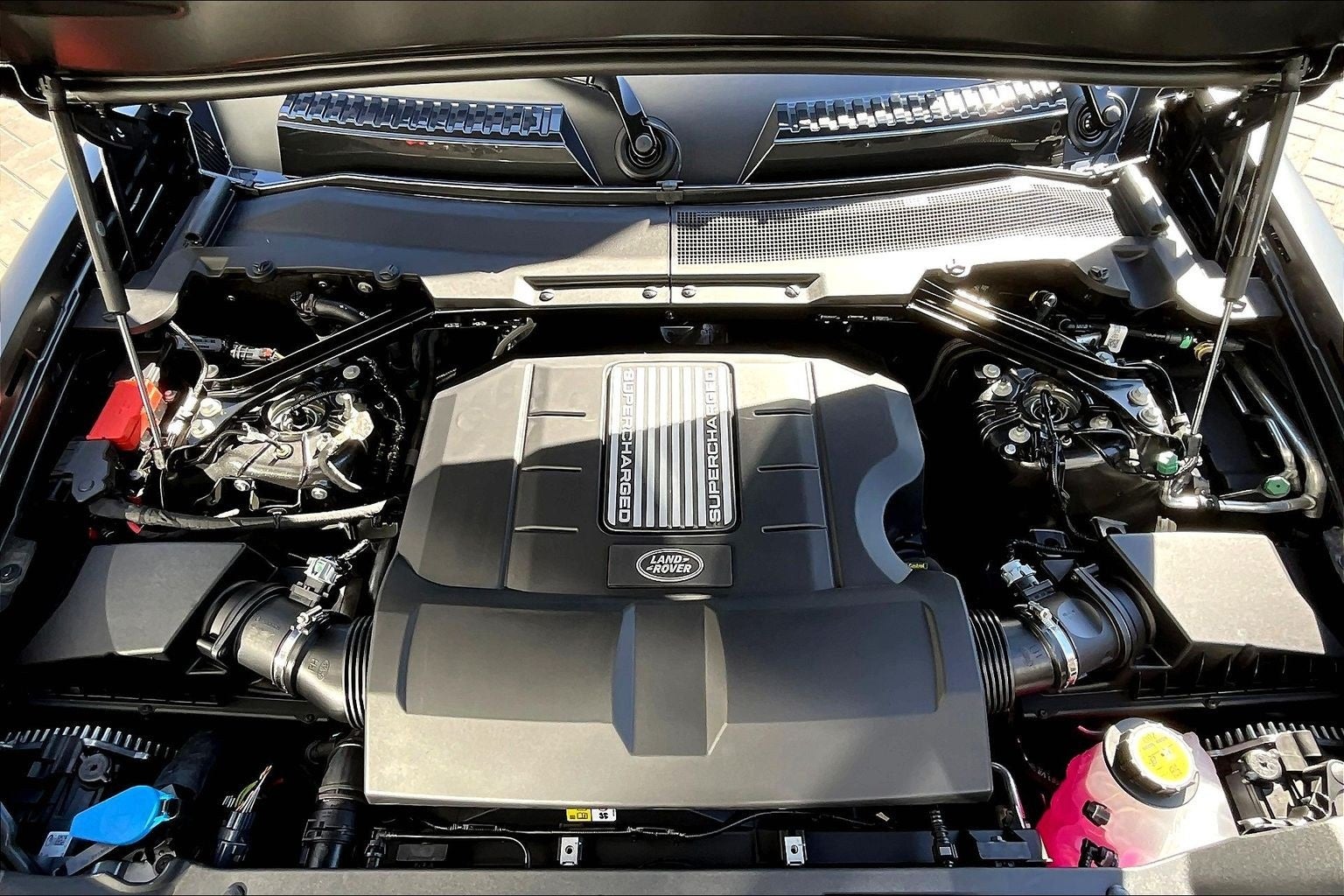 2026 Land Rover Defender 130 V8