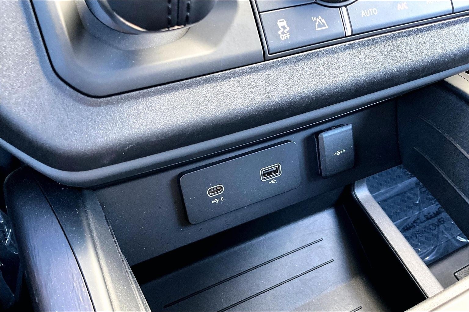 2023 Land Rover Defender 130 X