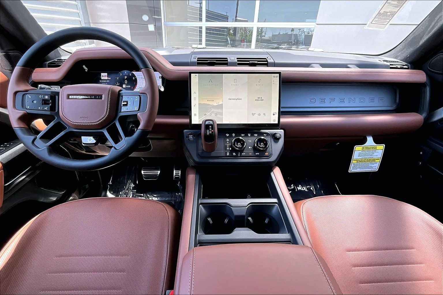 2026 Land Rover Defender 110 V8