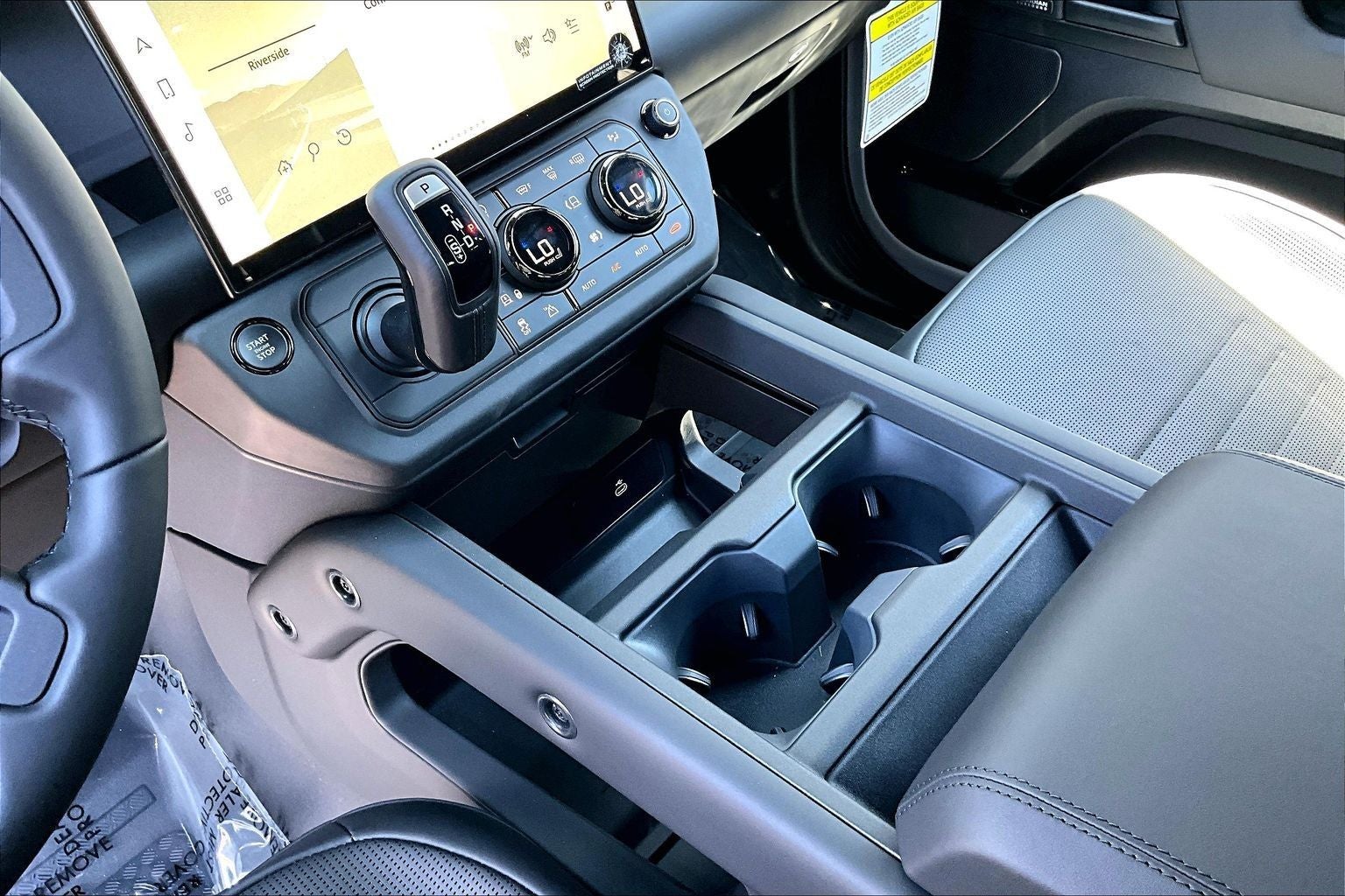 2026 Land Rover Defender 110 OCTA