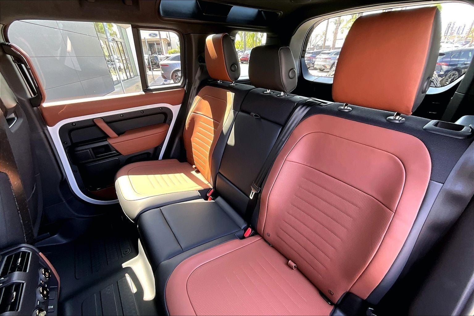 2026 Land Rover Defender 110 OCTA