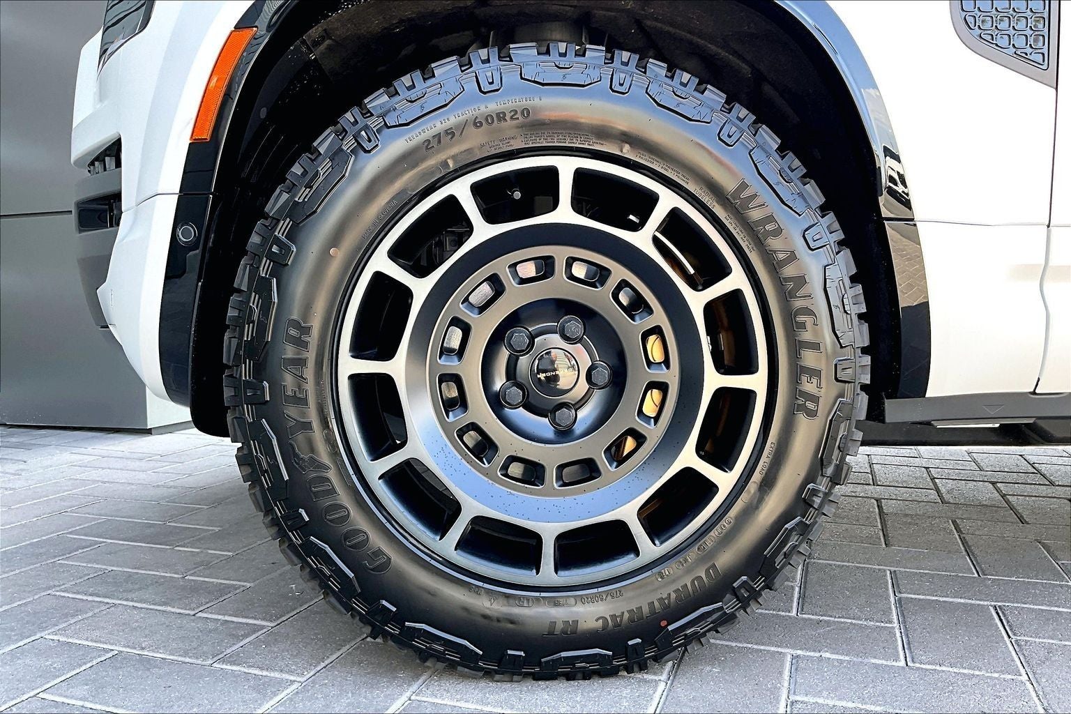 2026 Land Rover Defender 110 OCTA