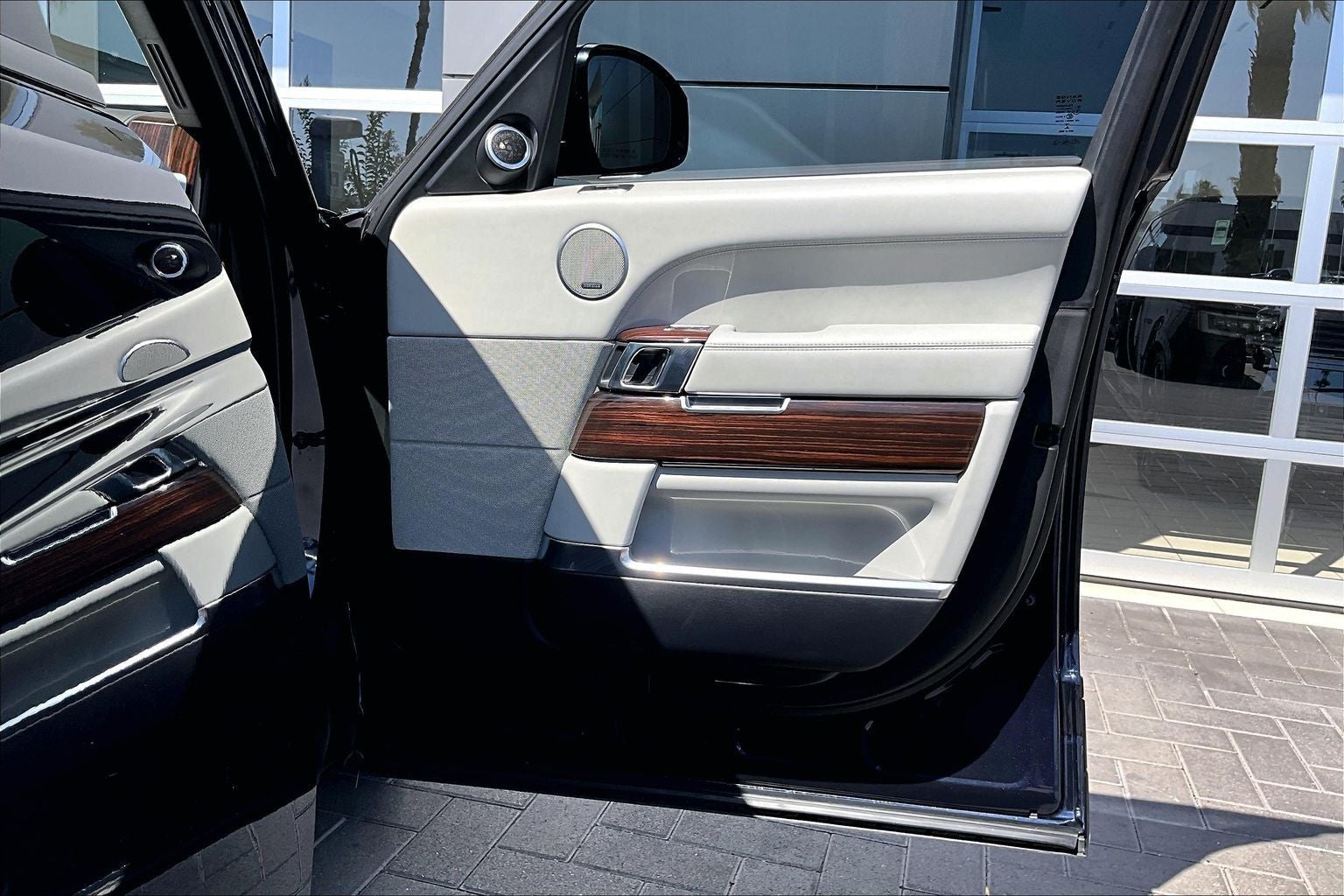 2017 Land Rover Range Rover 5.0L V8 Supercharged Autobiography LWB