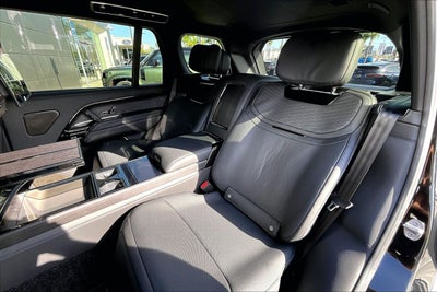 2026 Land Rover Range Rover SV LWB BLACK EDITION