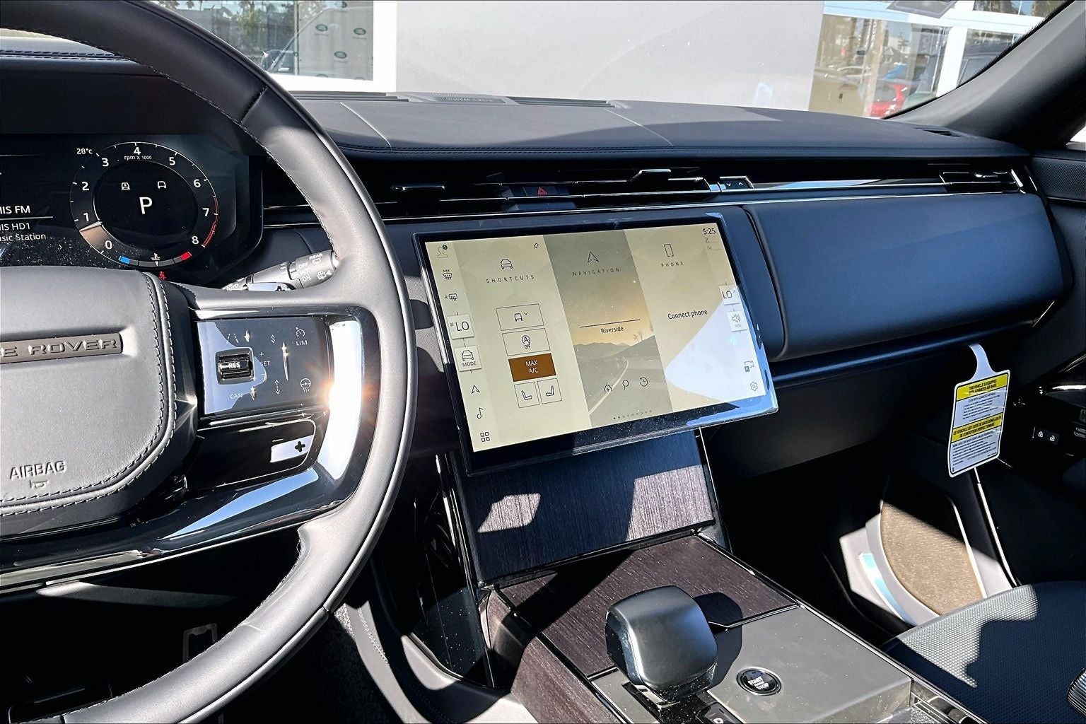 2026 Land Rover Range Rover SV LWB BLACK EDITION