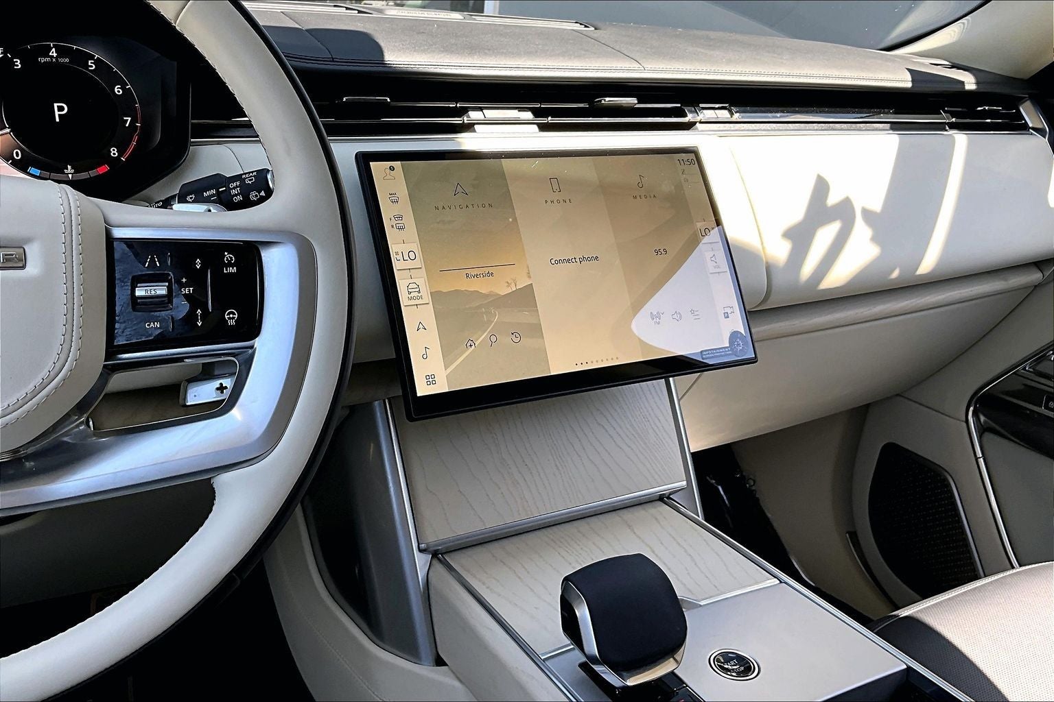 2024 Land Rover Range Rover Autobiography