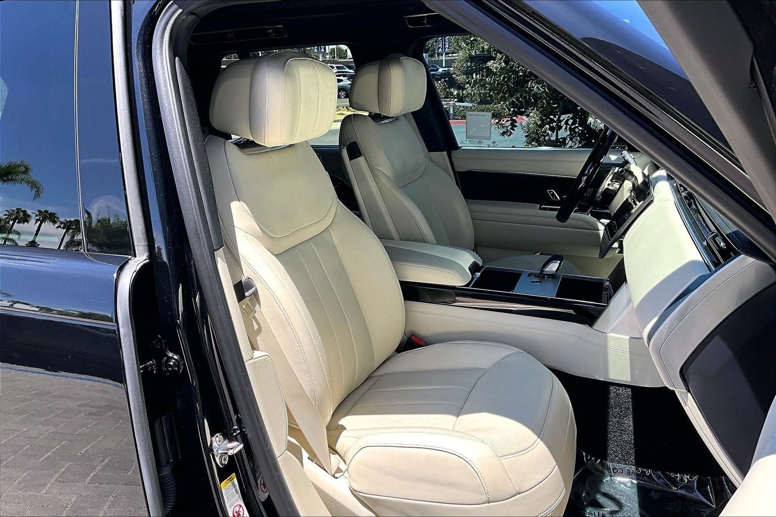 2025 Land Rover Range Rover Autobiography