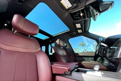 2025 Land Rover Range Rover Plug-In Hybrid Autobiography