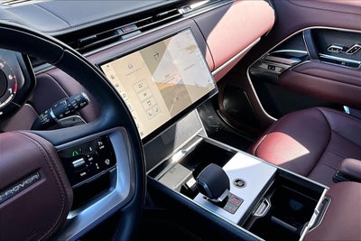 2025 Land Rover Range Rover Plug-In Hybrid Autobiography