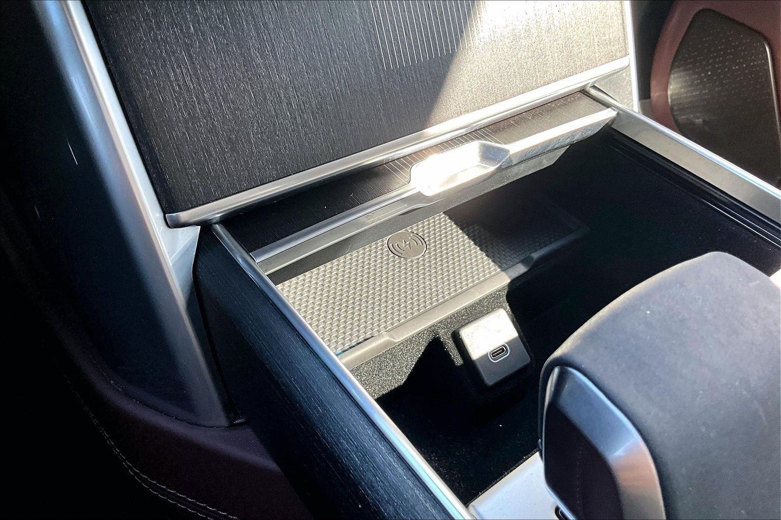 2025 Land Rover Range Rover Plug-In Hybrid Autobiography