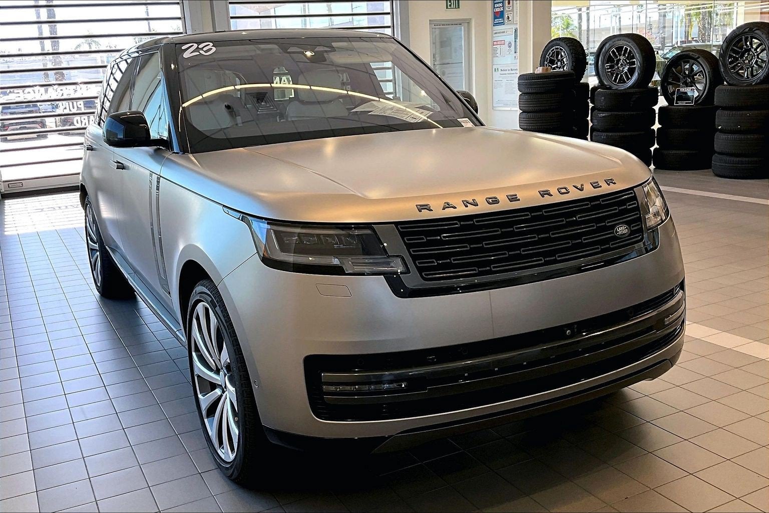 2023 Land Rover Range Rover Autobiography
