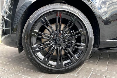 2026 Land Rover Range Rover Autobiography 7 Passenger