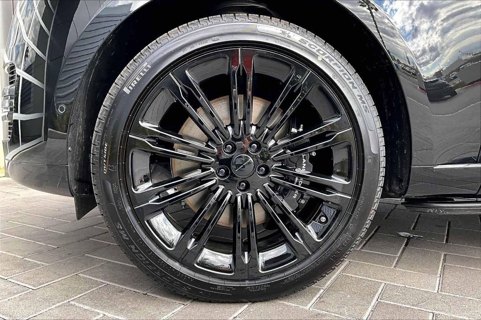 2026 Land Rover Range Rover Autobiography 7 Passenger