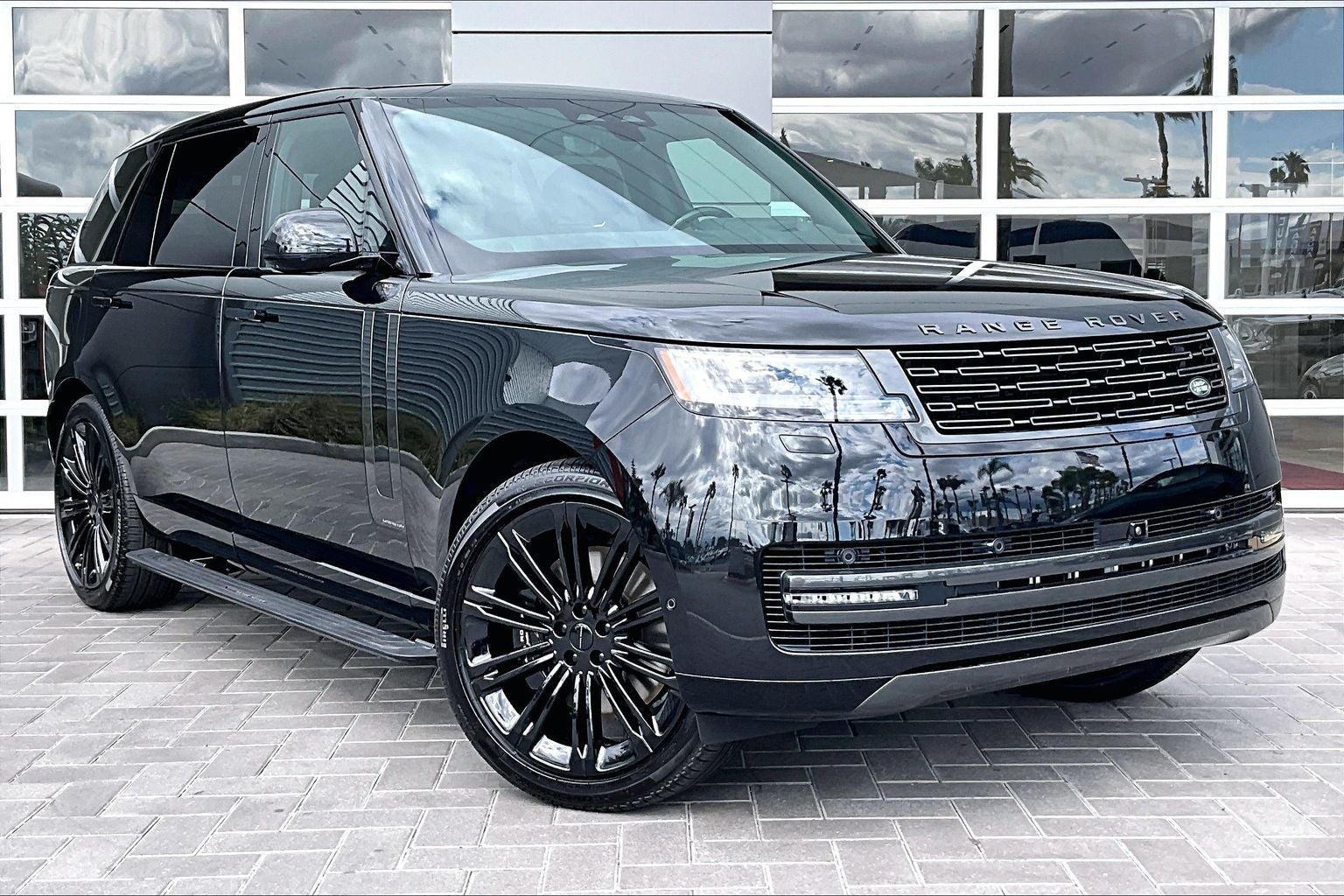 2026 Land Rover Range Rover Autobiography 7 Passenger