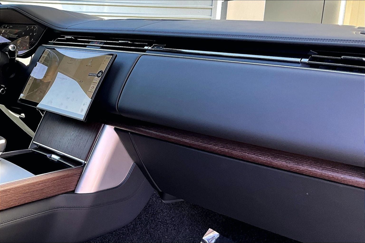 2025 Land Rover Range Rover Autobiography