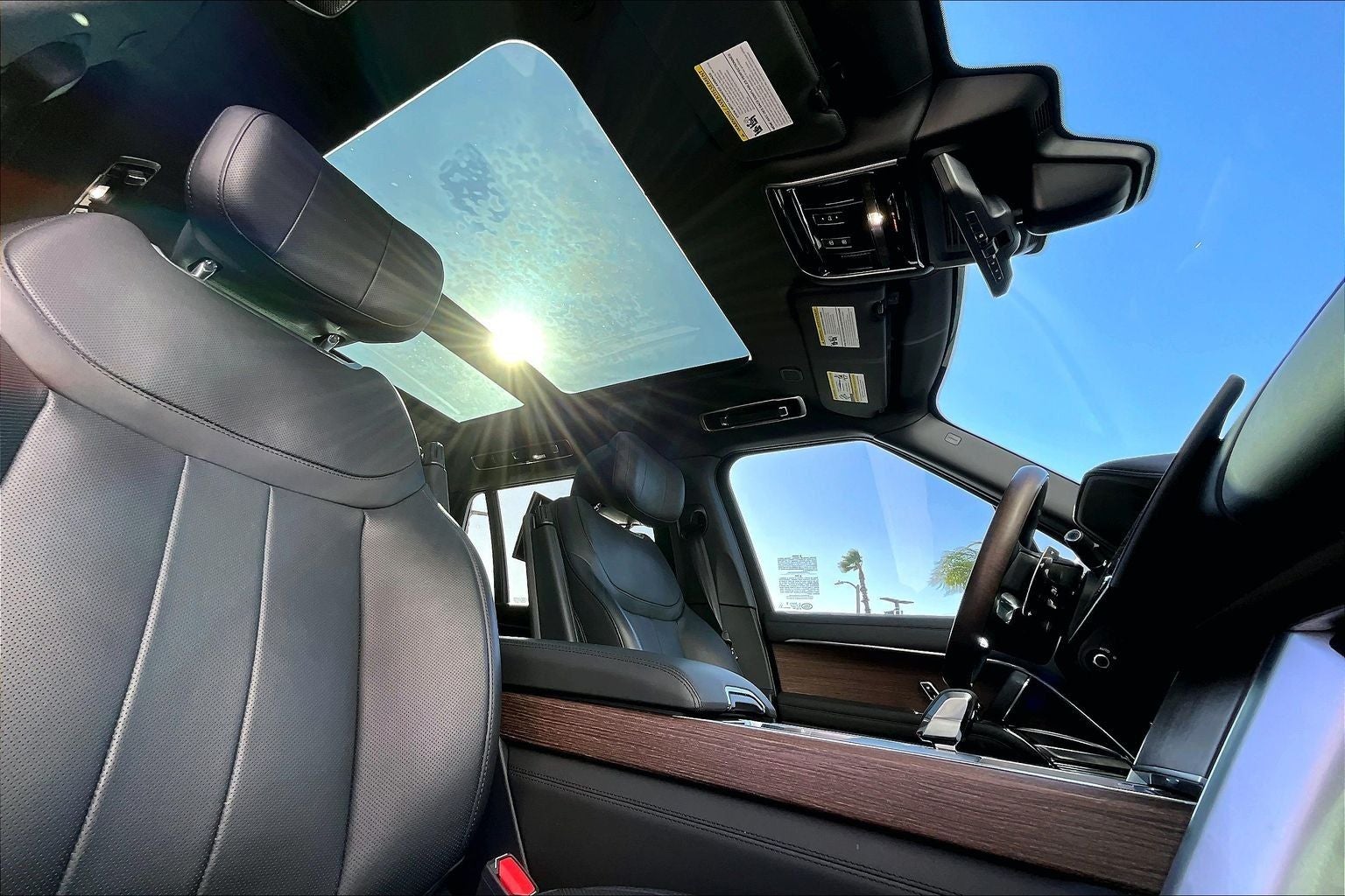 2025 Land Rover Range Rover Autobiography