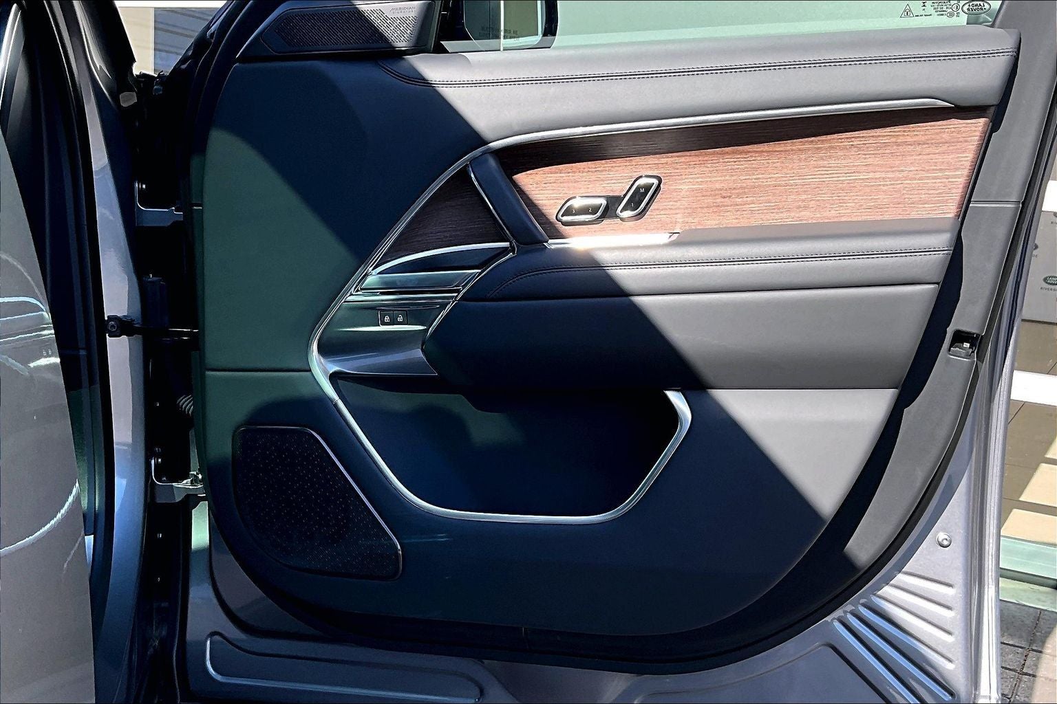 2025 Land Rover Range Rover Autobiography