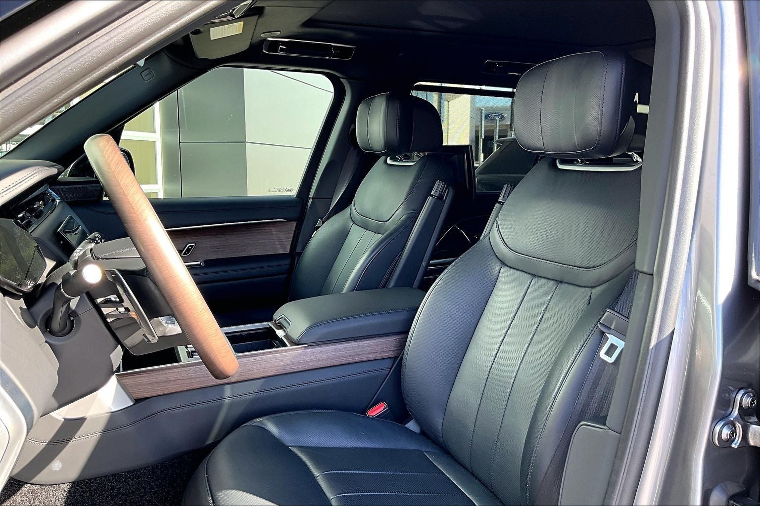 2025 Land Rover Range Rover Autobiography