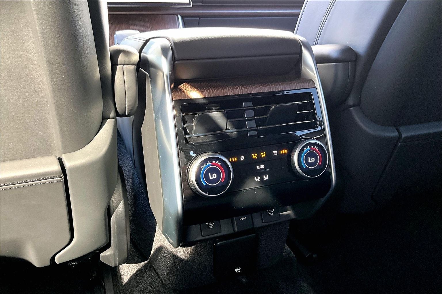 2025 Land Rover Range Rover Autobiography