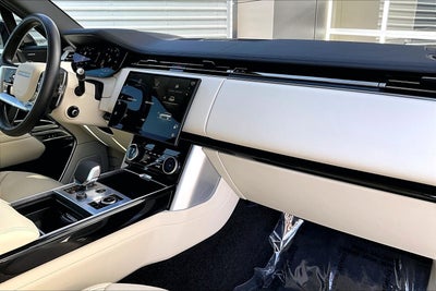 2023 Land Rover Range Rover SE