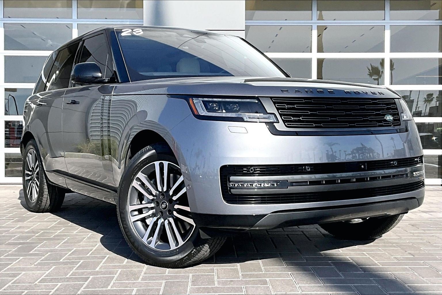 2023 Land Rover Range Rover SE