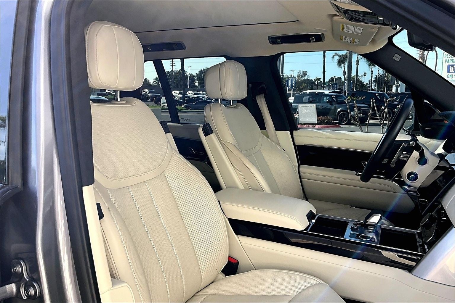 2023 Land Rover Range Rover SE