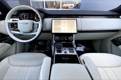 2023 Land Rover Range Rover SE