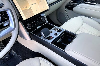 2023 Land Rover Range Rover SE