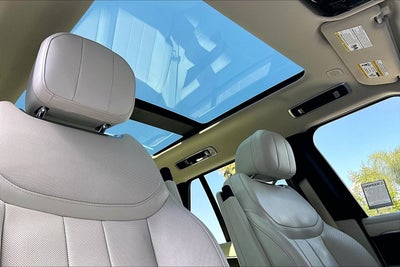 2023 Land Rover Range Rover SE