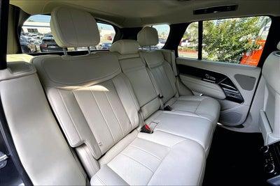 2023 Land Rover Range Rover SE