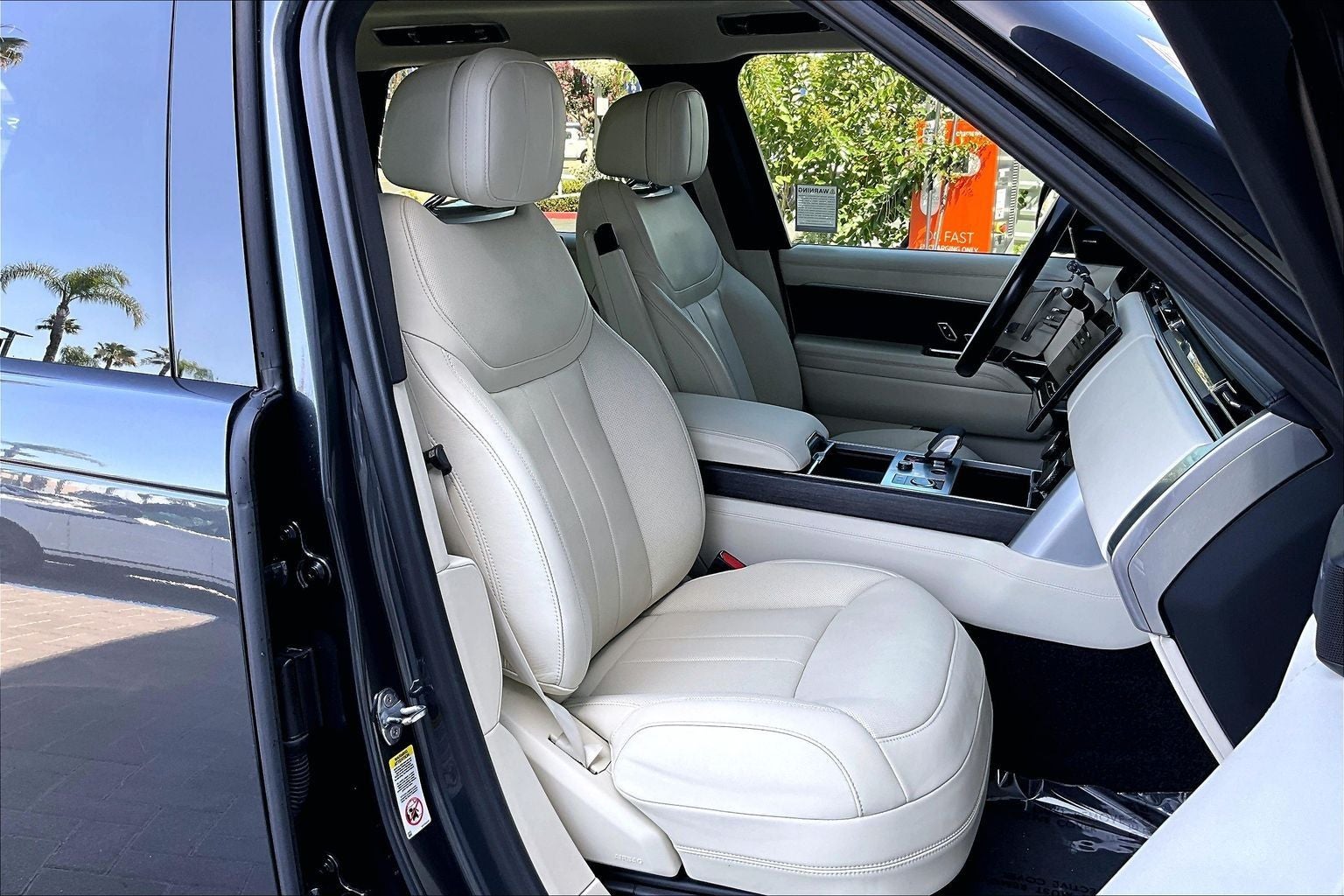 2023 Land Rover Range Rover SE