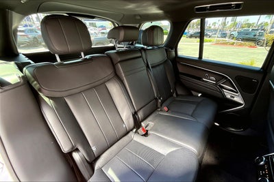 2023 Land Rover Range Rover SE