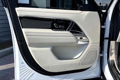 2023 Land Rover Range Rover SE
