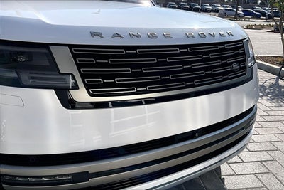 2023 Land Rover Range Rover SE