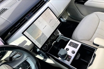 2023 Land Rover Range Rover SE