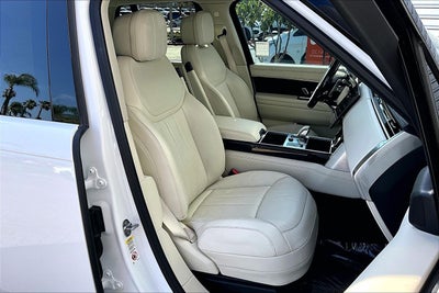2023 Land Rover Range Rover SE