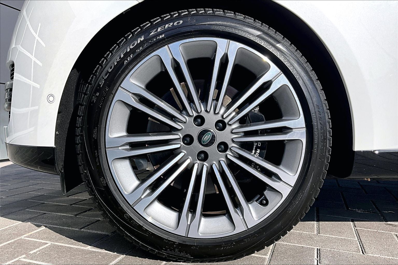 2023 Land Rover Range Rover SE